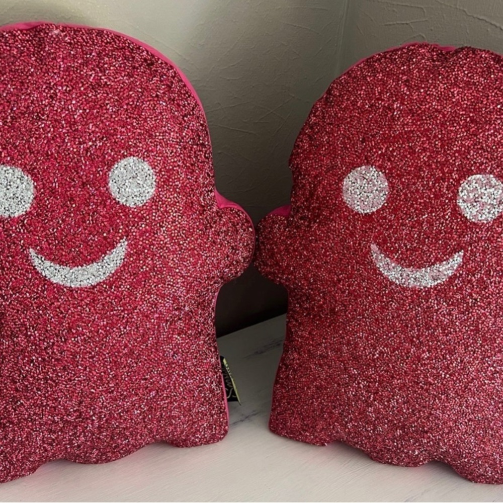 1 Pink ghost sparkle pillow